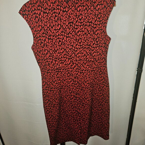 Calvin Klein Women’s Red & Black Animal Print Sheath Dress - Picture 2 of 2